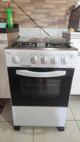 Fogão 4 bocas Esmaltec Veneza tampão de inox