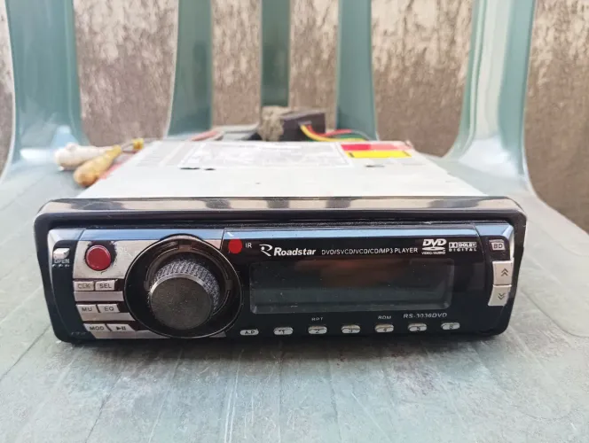 Vendo aparelho de som Roadstar RS-3036