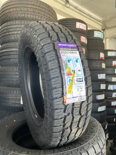 Pneus Novos Speedmax 205/70 Aro 15 AT
