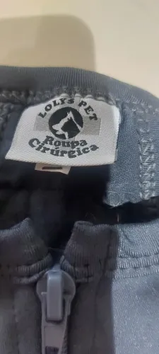 Roupa cirúrgica pra gato