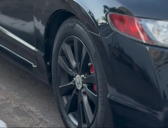 Roda Civic Black Piano + Pneus Novos 