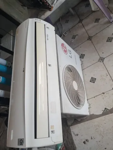 Split LG 18.000 Btus inverter.