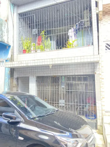 Excelente casa em localização privilegiada, em alameda fechada. Contato: