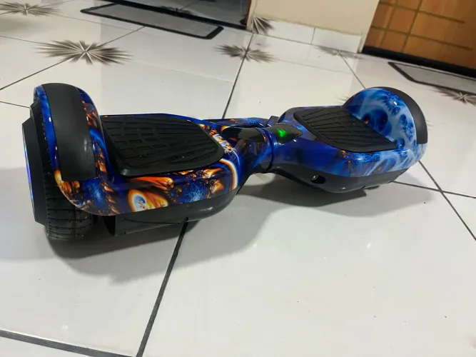 VENDO Hoverboard 6.5" NOVO (Nunca Usado) - Fogo e Gelo + Bluetooth