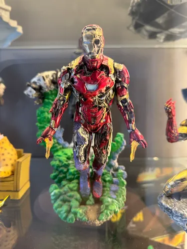 Boneco iron studios homem de ferro