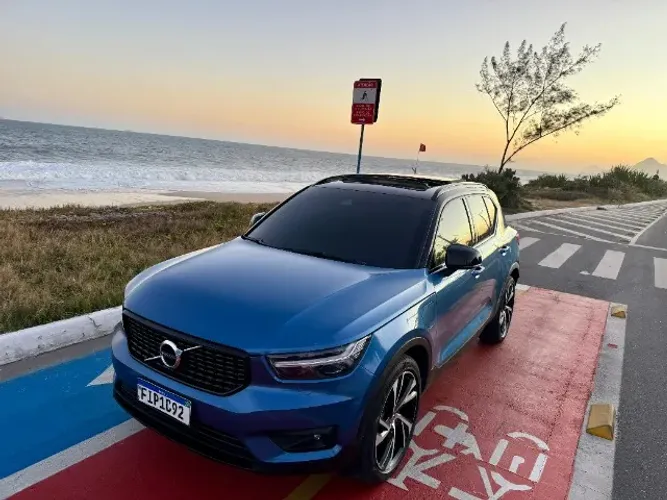 Volvo XC40 XC 40 T-5 Híbrido R-design 1.5 262cv FWD 2021