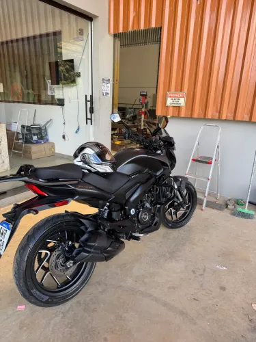 BAJAJ DOMINAR 400