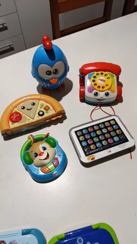 Vendo brinquedo da Fisher price educativo r$ 100 cada