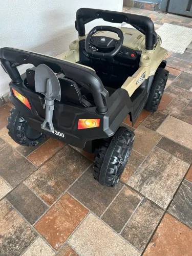 Carrinho Elétrico
