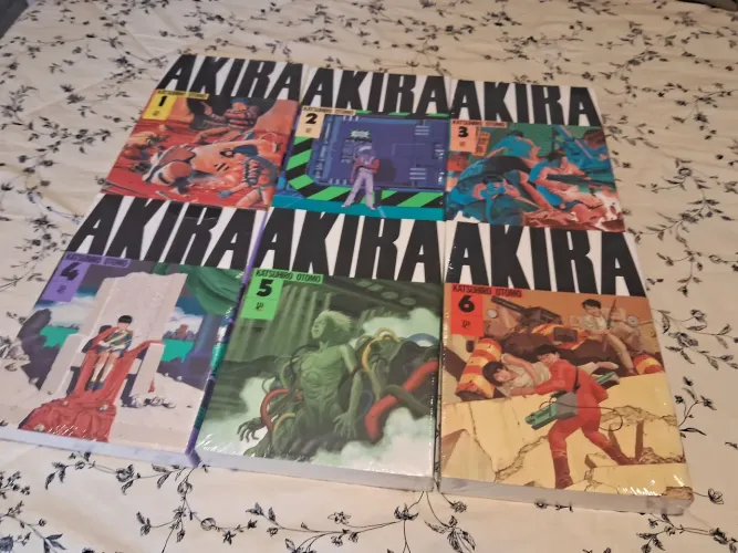 Coleção completa de Akira