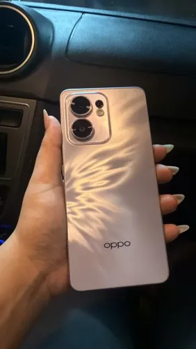Vendo celular oppo Reno 13f