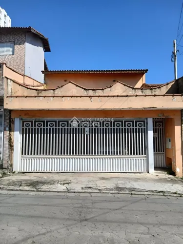 Sobrado com 232 m² e 4 dormitórios no Bairro Santa Maria, em Santo André