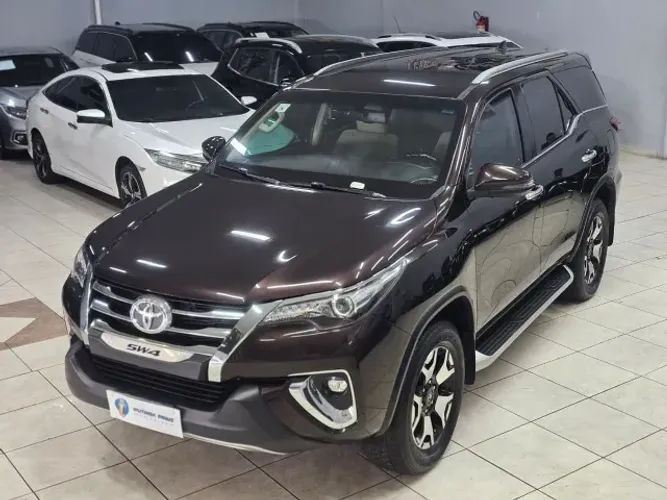 Toyota Hilux SW4 SRX Diamo. 4X4 2.8 TB DIE AUT 2019