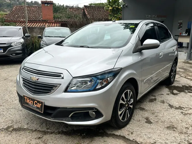 Chevrolet Onix Hatch LTZ 1.4 8V Flex Power Mec. 4P 2014