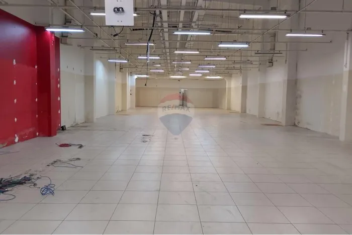Aluga-se prédio comercial em Casa Forte