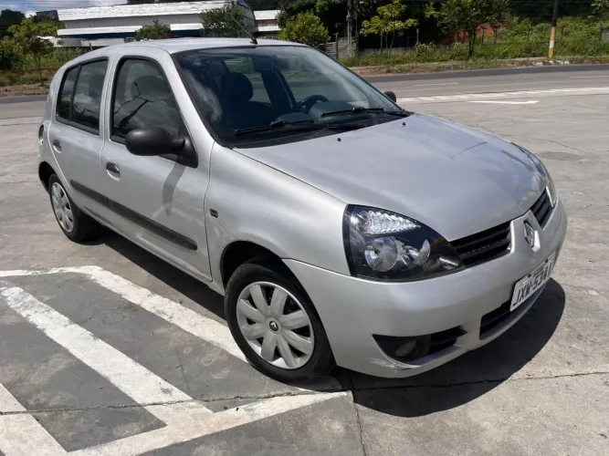 Renault Clio Hi-flex 1.0 16V 5P 2012