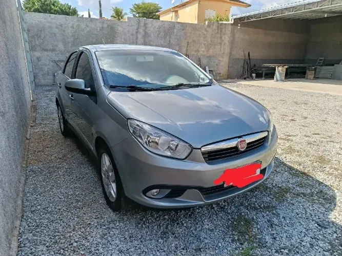 Fiat Grand Siena Essence 1.6 Flex 16V 2015