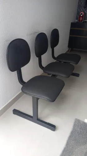LONGARINA TRÊS LUGARES MARCA GIROFLEX