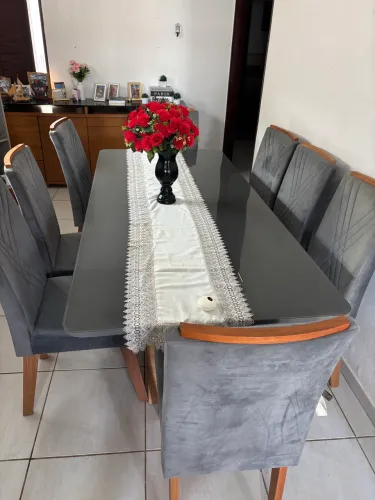 Mesa 8 cadeiras