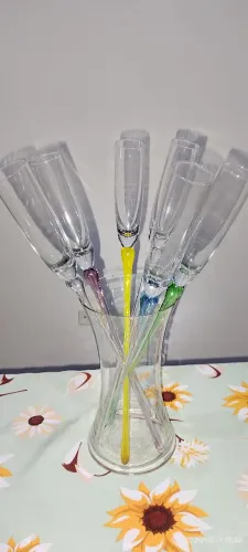 Vaso com 6 taças