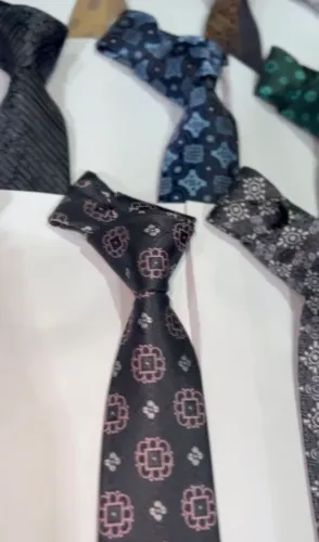 Gravatas Slim Premium para Aniversário & Casamento