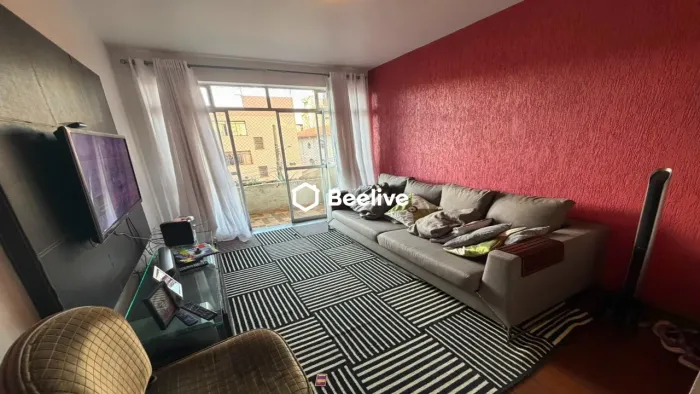 Apartamento espaçoso com 3 quartos e 2 vagas no co