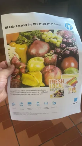 Impressora HP color M180nw. Ótima para produtos personalizados.