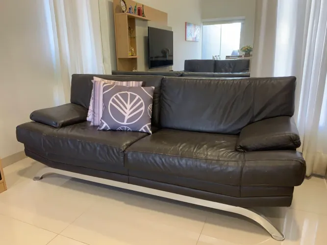 Conjunto Sofá Couro Legítimo