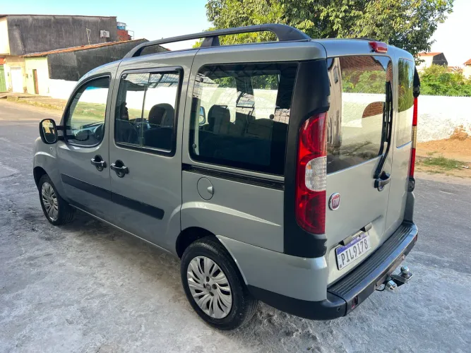 Fiat Doblo Essence 1.8 Flex 16V 5P 2015