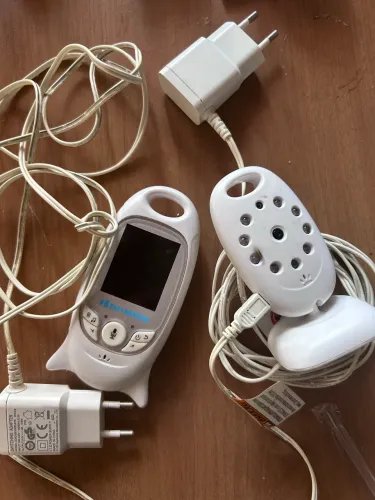 Babá eletrônica a cores