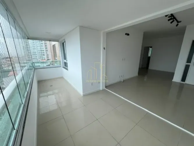 Apartamento à Venda no Condomínio Maria Carmem Vilas Boas | 105 m² | Vista Mar | Rio Verme