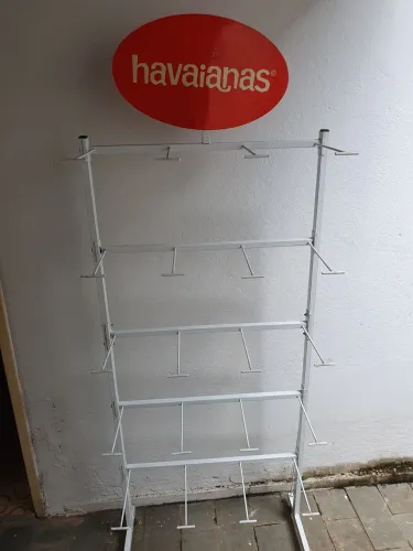 Expositor de Sandálias