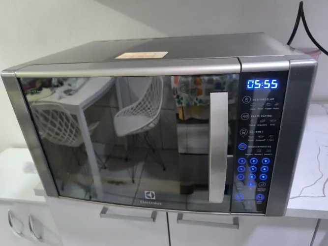 Microondas Electrolux 32 Litros Espelhado com Grill e painel touch 