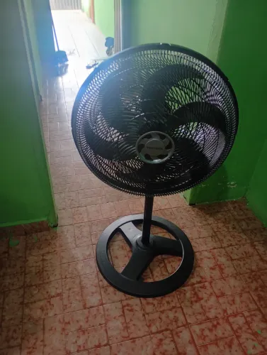 Ventilador de pé