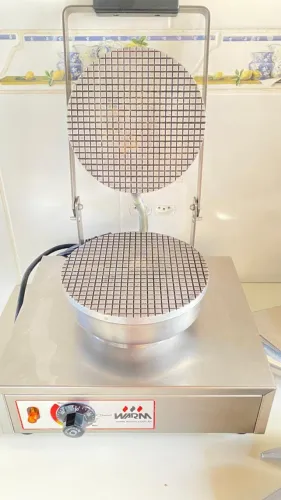 Máquina Profissional de Casquinha WARM Big Kone + Modeladores