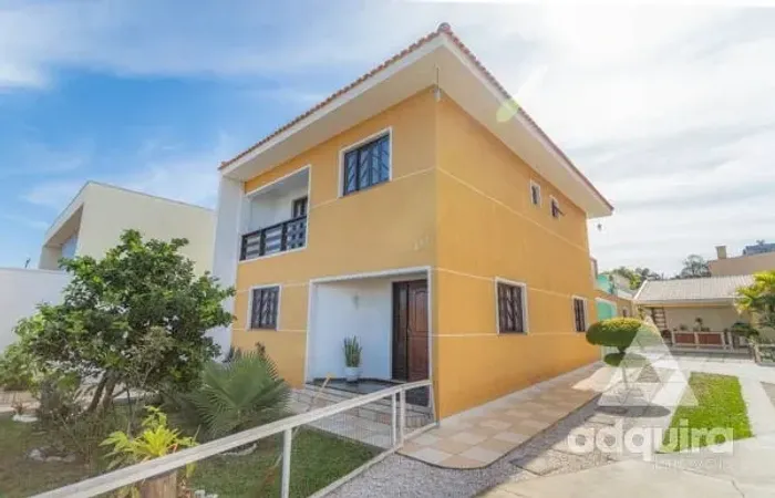 Casa à venda 3 Quartos, 1 Suite, 2 Vagas, 481.27 m², Uvaranas
