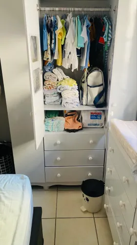 Guarda-roupa infantil