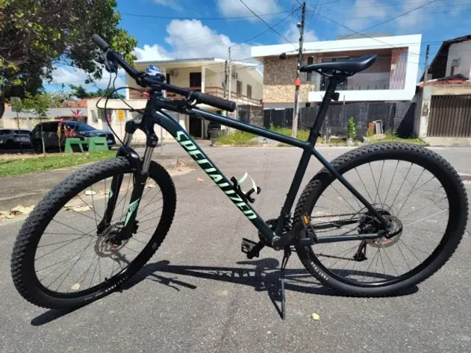 Specialized Rockhopper Sport 2024 - Tamanho XL - Excelente estado