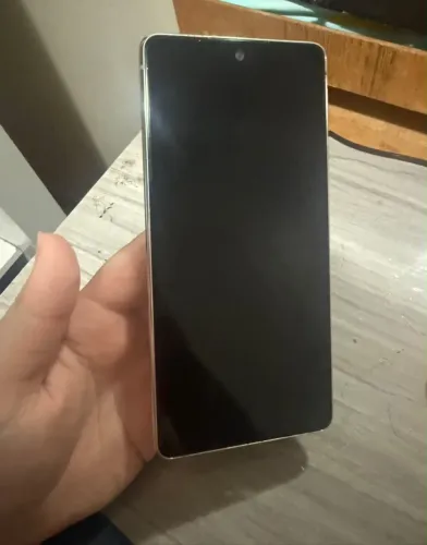 Celular S20 FÉ