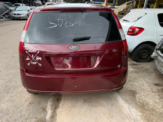Ford Fiesta para desmontar! SR Peças usadas!