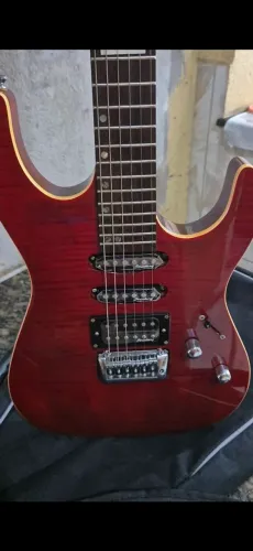 Guitarra Strinberg 24 trastes e ponte 2 pivôs