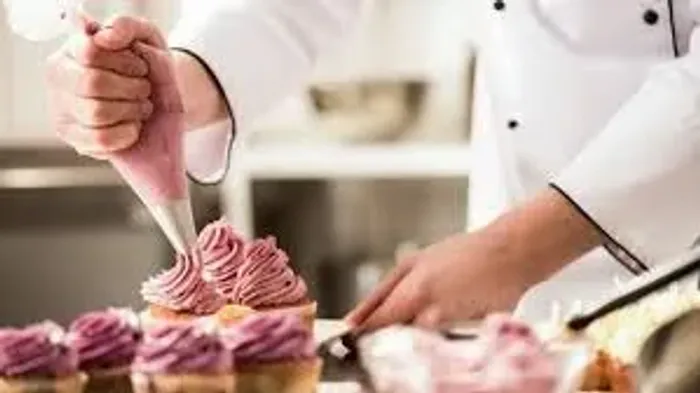 VAGA PARA AUXILIAR CONFEITARIA