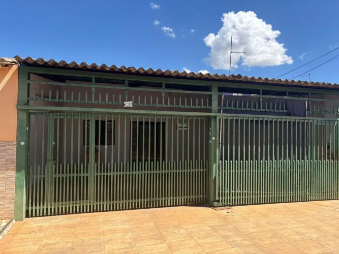Casa na QNN 06 GUARIROBA 