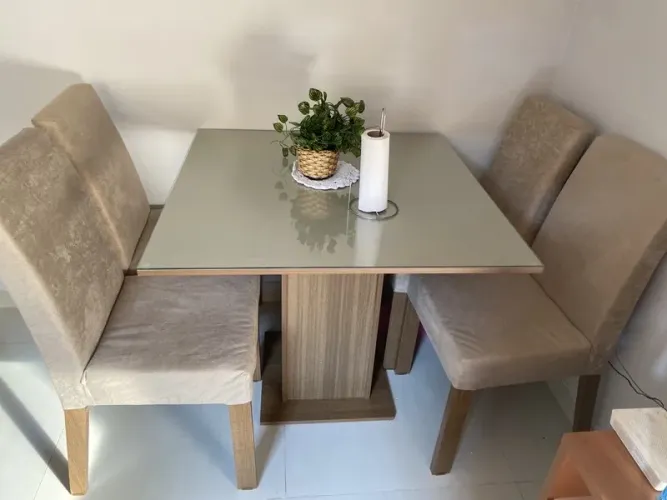 Mesa de jantar Evelin madesa de vidro 