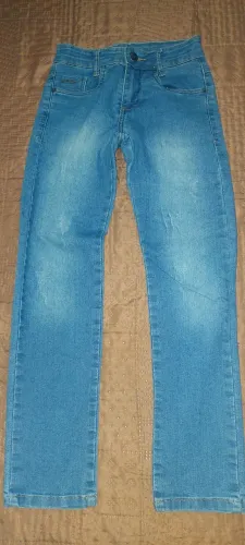 Calças, jaquetas jeans pra meninos 
