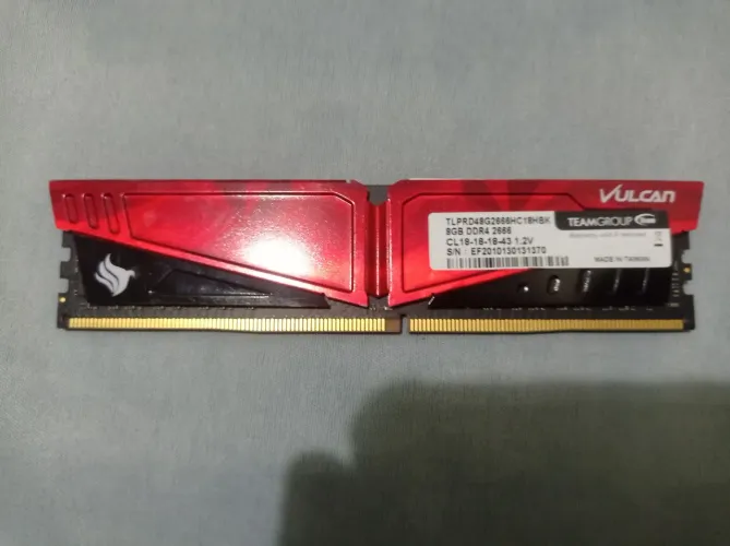 Memória RAM TeamGroup T-Force Vulcan 8GB DDR4 2666MHz