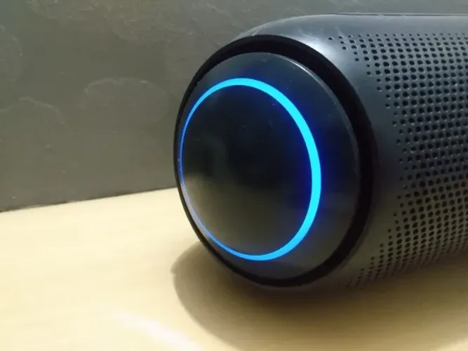 Caixa De Som Portátil LG Xboom Go PL7 Meridian, 30RMS. Para CONSERTAR OU RETIRAR PEÇAS. 