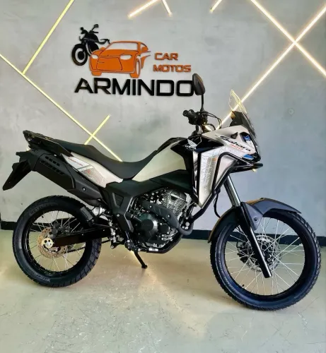 Honda Sahara 300 Adventure 0km