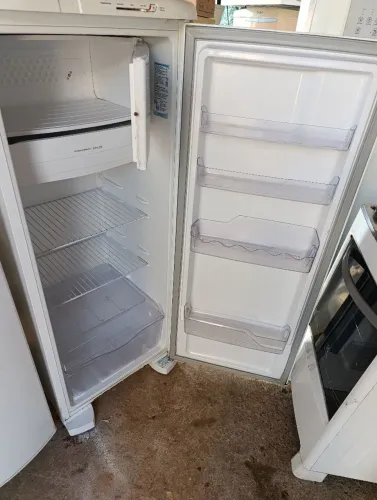 Geladeira Electrolux 310 litros