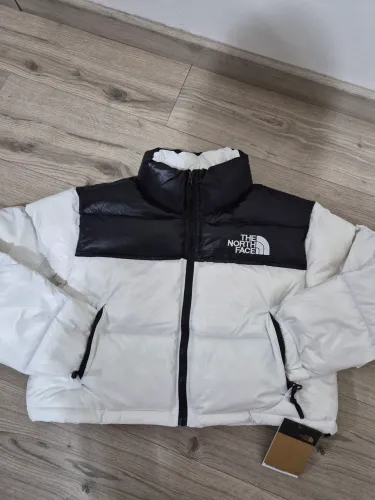 Jaqueta Puffer The North Face Nuptse Cropped Feminina